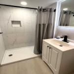 2 Queen Beds (Parking area view)