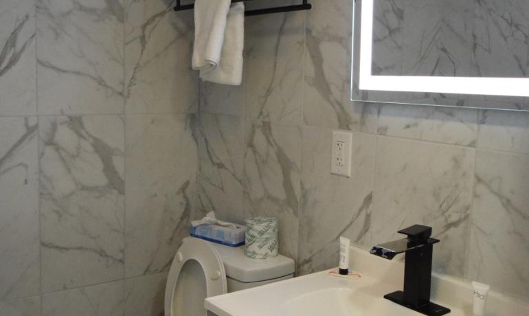 2 Queen Beds Ocean Front